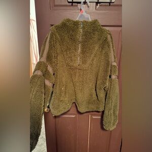 Size L olive green free people movement sherpa